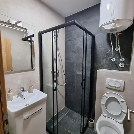 Aspen Apartment *